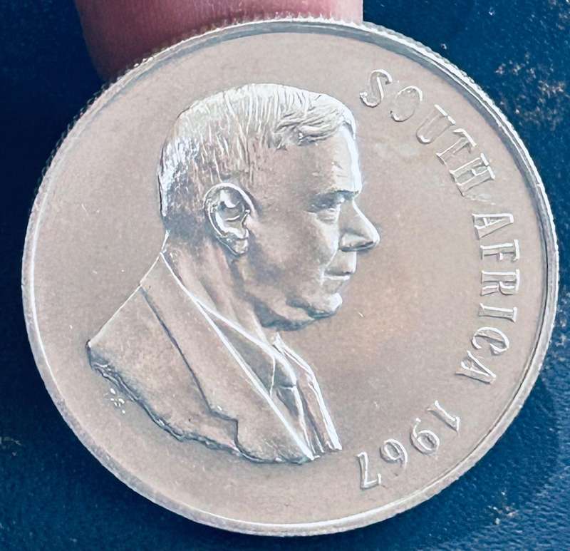 1967 ONE RAND ENGLISH NO PENIS VARIETY HIGHLY SOUGHT AFTER UNC