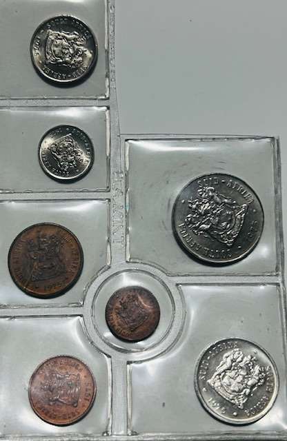 1975 South Africa (UNC) Uncirculated Mint Pack Set (Without Silver R1).