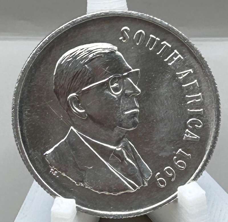 1969 SILVER R1 COIN (English) - COMMEMORATIVE COIN FOR "DONGES" TO BE PRESIDENT