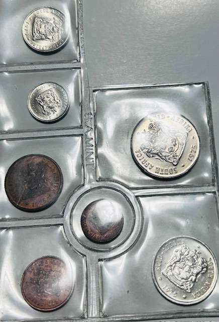 1975 South Africa (UNC) Uncirculated Mint Pack Set (Without Silver R1).
