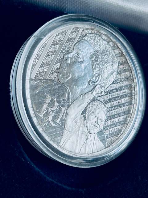   2018 SILVER PROOF R1 - NELSON MANDELA - LIFE OF A LEGEND SERIES  LOW PROOF MINTAGE