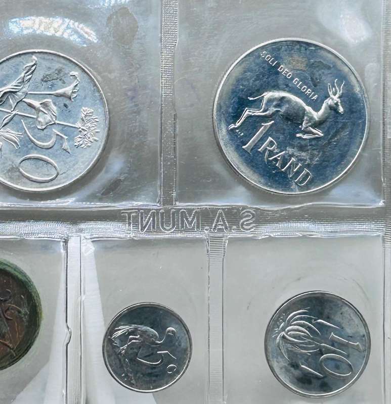 1980 SA Uncirculated Mint Pack Full Set) sealed only 20,000