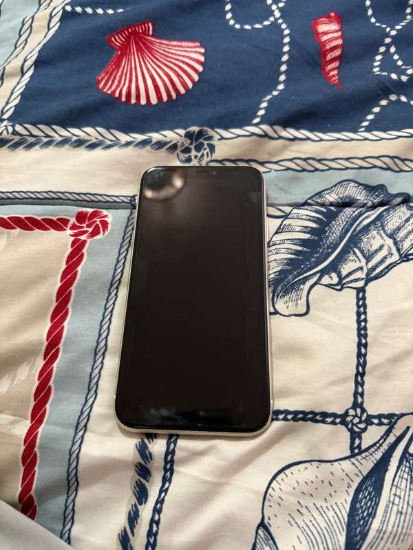iPhone 11
