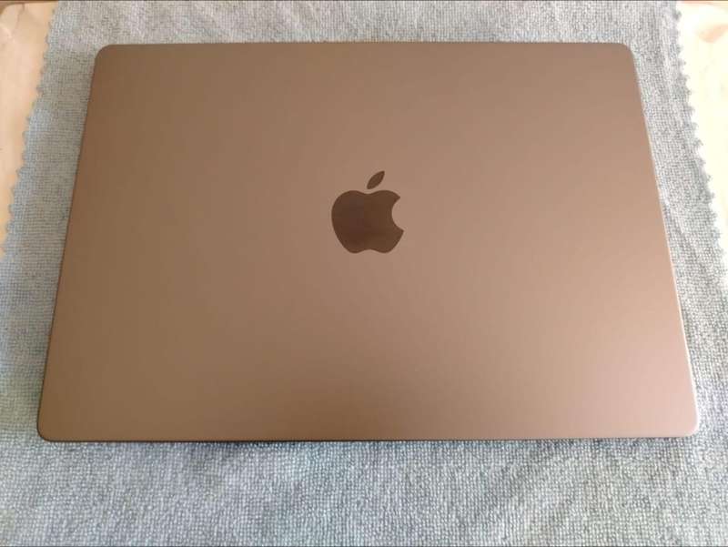 14inch Macbook Pro M3 2023 8GB 512GB
