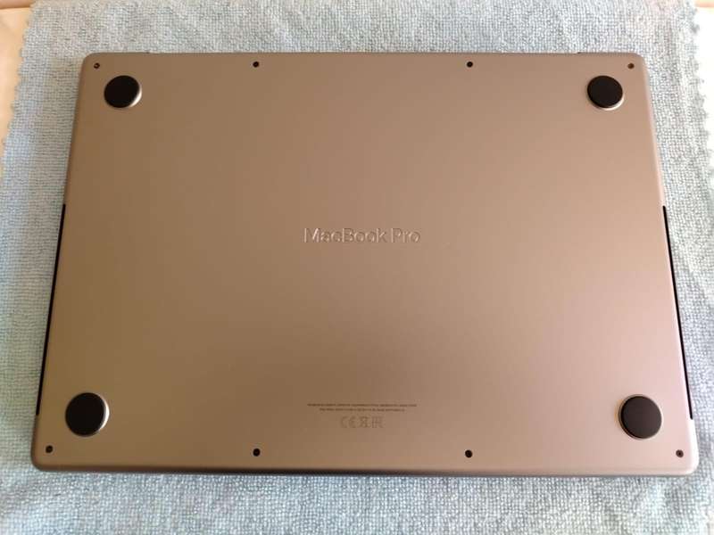 14inch Macbook Pro M3 2023 8GB 512GB