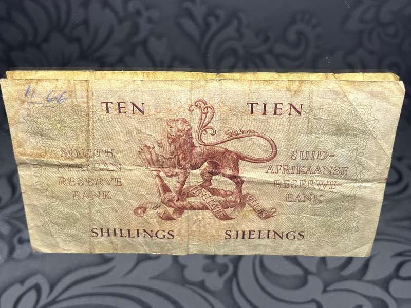 10 Shillings Banknote  South Africa