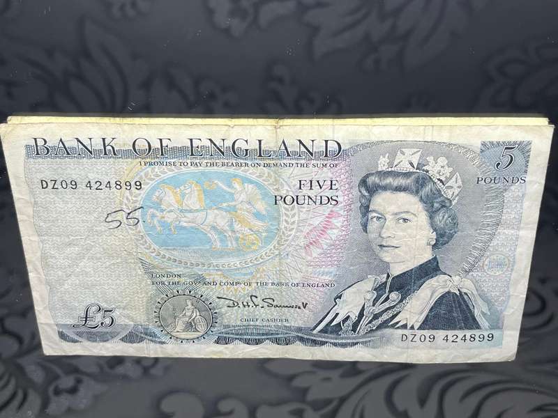£5 Banknote  Bank of England