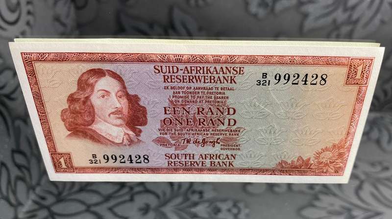 TW de Jongh - One Rand