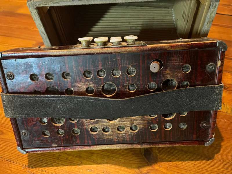 Vintage Armonica Italiana Vulkan Accordion  Antique Italian Button Accordion | A&D Marked WORKING!