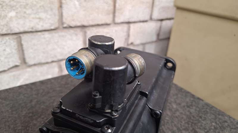 Rexroth Indramat Permanent Magnet Servo Motor MHD071A-061-NG0-UN  Tested & Working