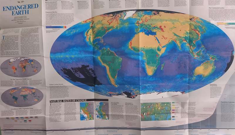 1988 Folded Map of The World Published By National Geographic 73cmx106cm