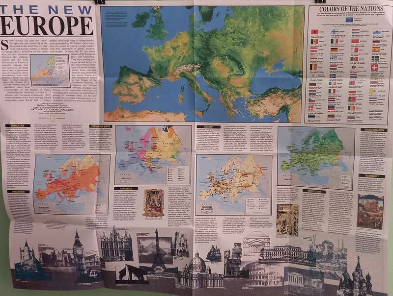 1992 Folded Wall Map of Europa Published By National Geographic 73cmx57cm