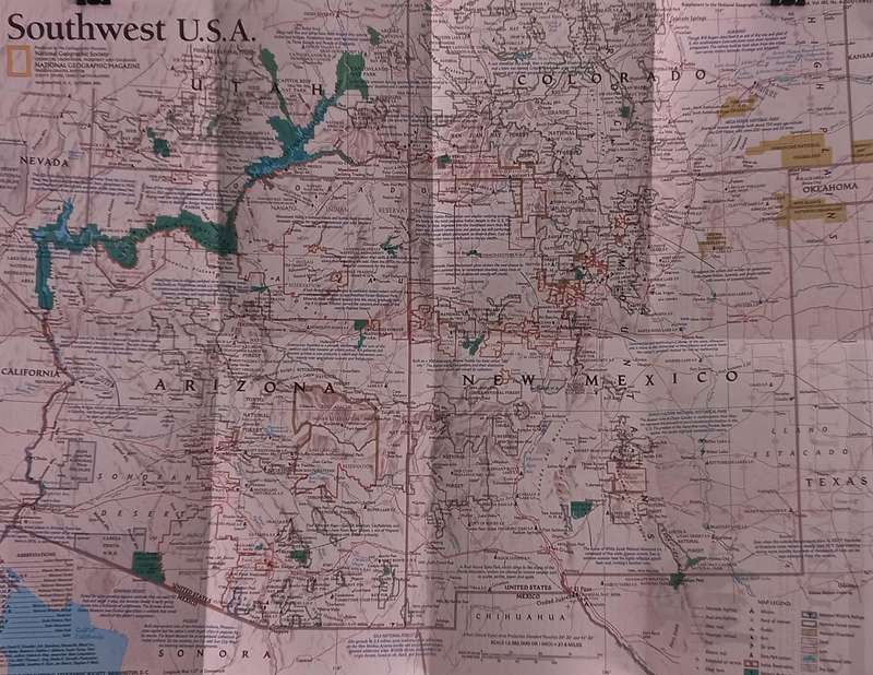1992 Folded Wall Map of Southwest U.S.A Published By National Geographic 39x51cm