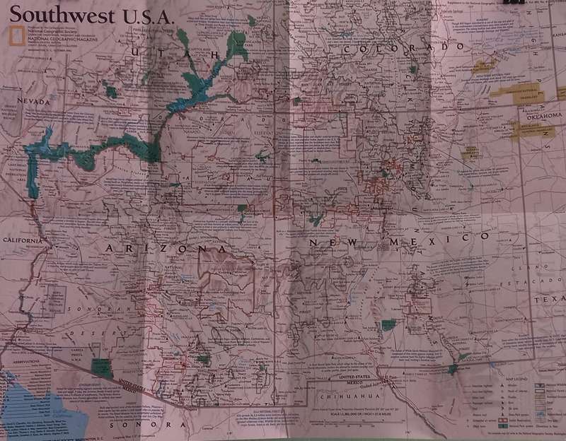 1992 Folded Wall Map of Southwest U.S.A Published By National Geographic 39x51cm