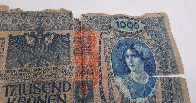 1919  Austria 1000 Kronen -Large Note -see condition