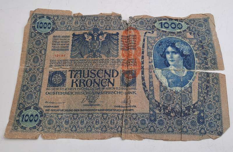 1919  Austria 1000 Kronen -Large Note -see condition