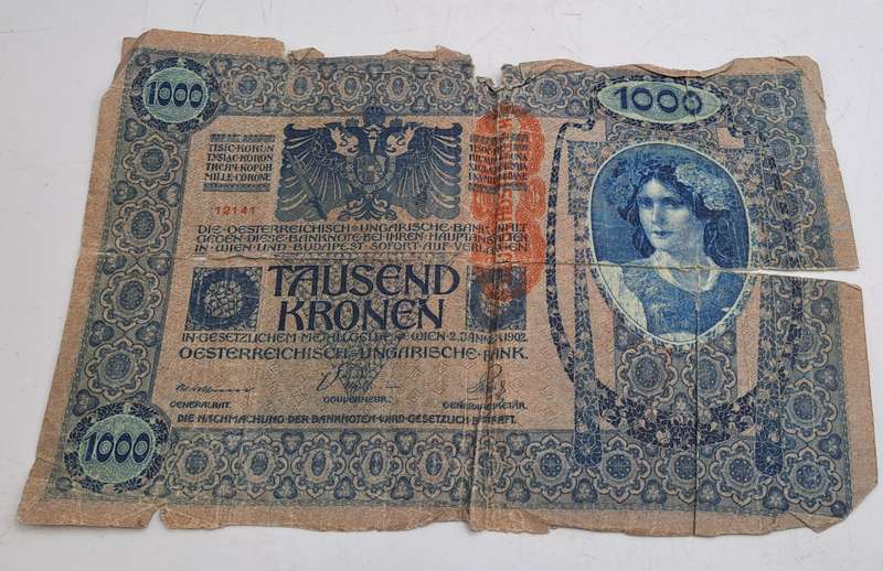1919  Austria 1000 Kronen -Large Note -see condition