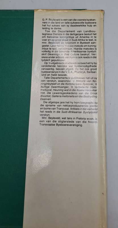 Pre-Owned : Praktiese Byeboerdery in Suid Afrika-GP Beyleveld ISBN 0 628 00965 8 (Bee keeping)