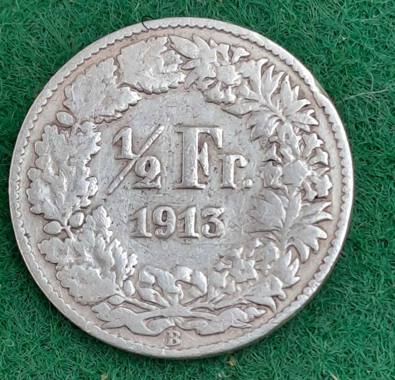 1913 Switzerland  (.835 SILVER) ½ Franc Helvetia standing
