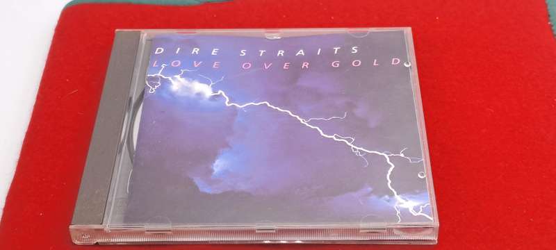Pre-Owned CD - Dire Straights "Love over Gold"