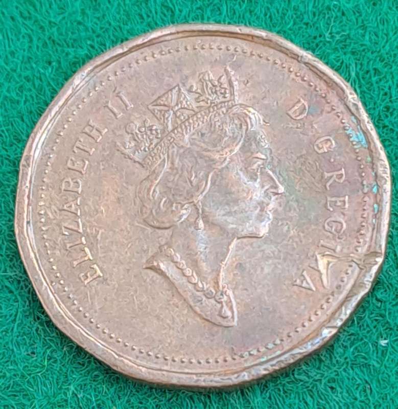 1995 Canada  1 Cent - Elizabeth II 3rd portrait, 12 sided