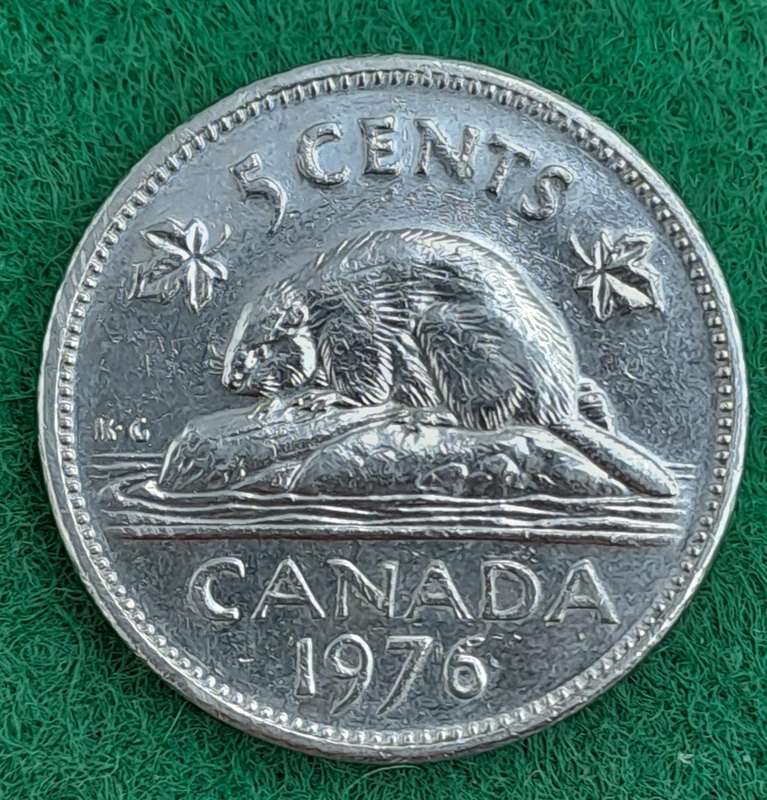 1976 Canada  5 Cents - Elizabeth II 2nd portrait