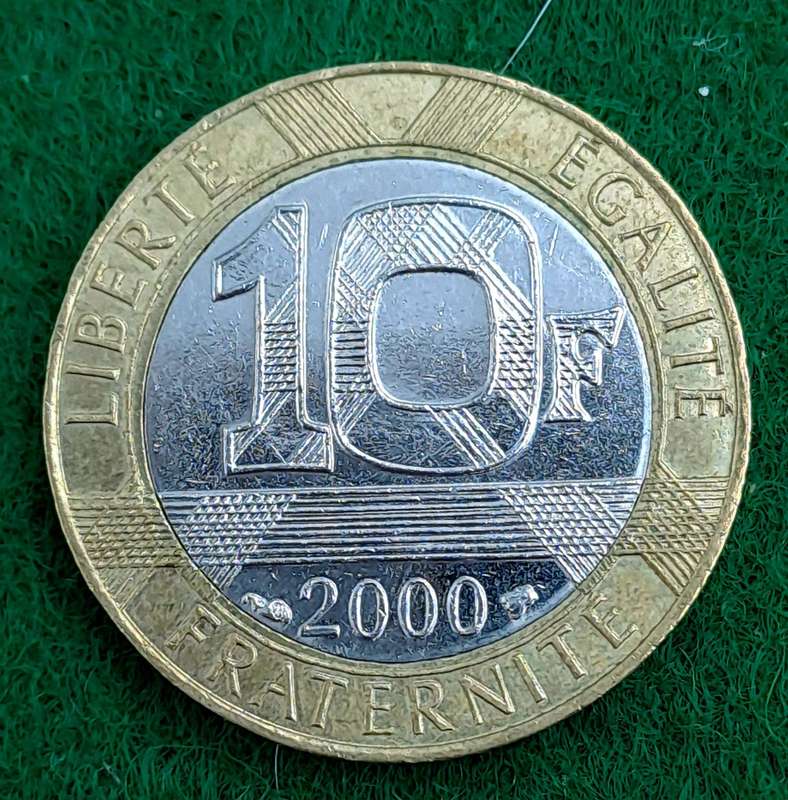 2000 France 10 Francs-Bimetallic: nickel center in aluminium bronze