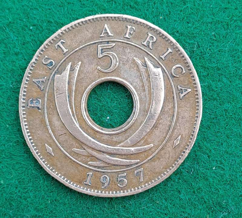 1957 East Africa 5 Cents - Elizabeth II