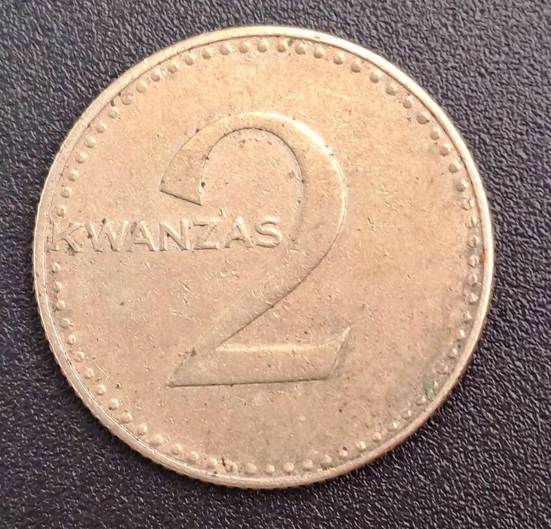 1975 Angola 2 Kwanzas -Coin