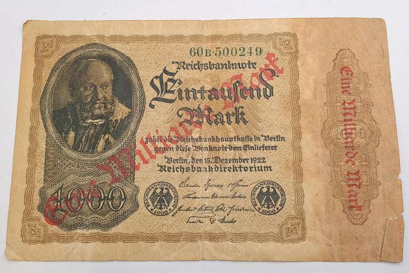1923 Germany  1 000 000 000 Marks 1923 overprint on 1000 Mark P-82