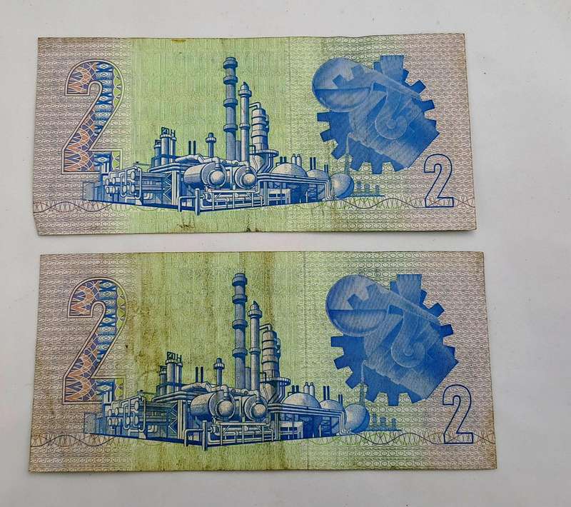 2 x 1984 South Africa R2 Notes In Sequence- Gerhard de Kock -Afrikaans -English