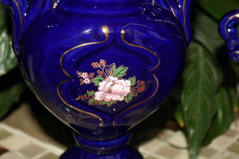 Vintage 1990 deluxe 3-Piece Stoneware Kobalt Vase Set Made in Taiwan expressly for YDC,York-as new