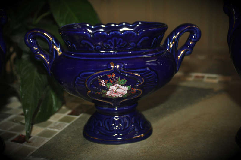 Vintage 1990 deluxe 3-Piece Stoneware Kobalt Vase Set Made in Taiwan expressly for YDC,York-as new