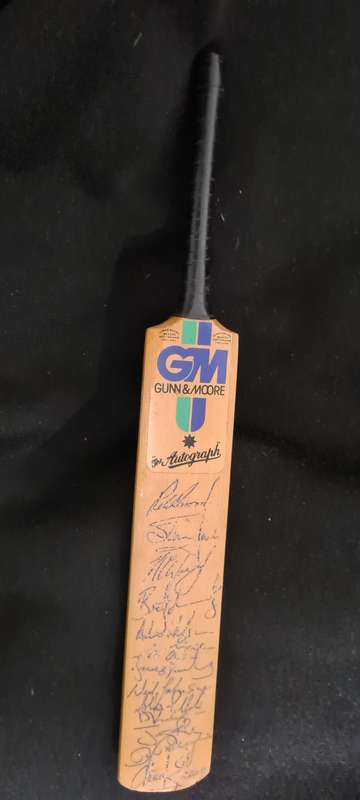 Minature GM Bat Autographed SA Cricket team 1995
