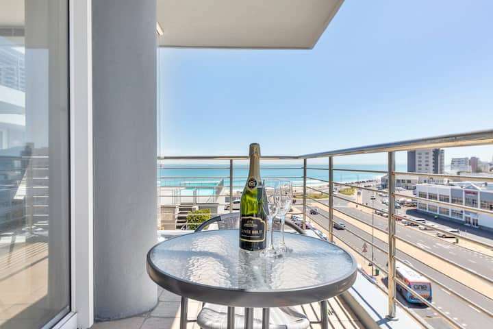 5 Night Stay at Blouberg Beachfront in CPT