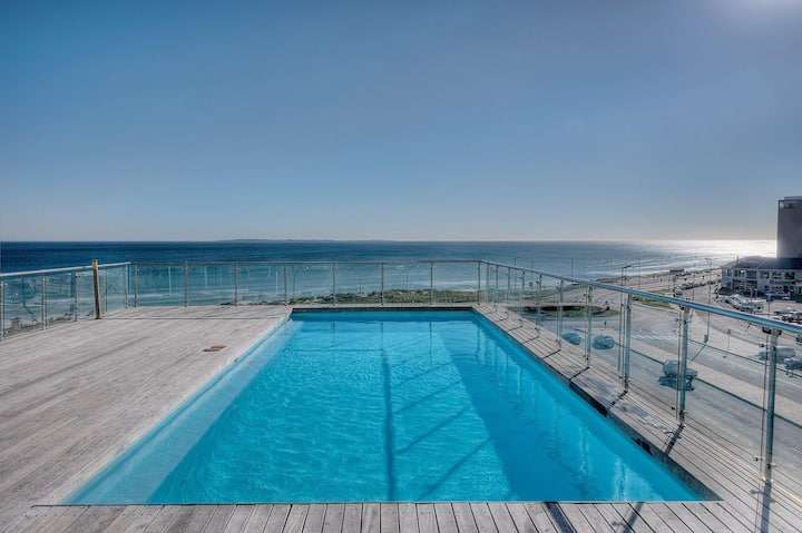5 Night Stay at Blouberg Beachfront in CPT