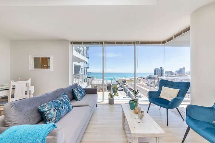 5 Night Stay at Blouberg Beachfront in CPT