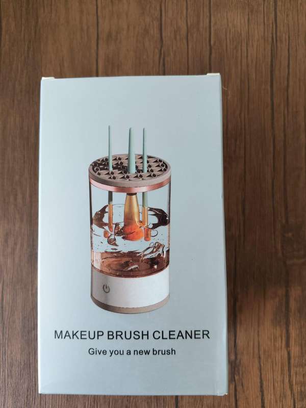 USB-Powered Makeup Brush Cleaner