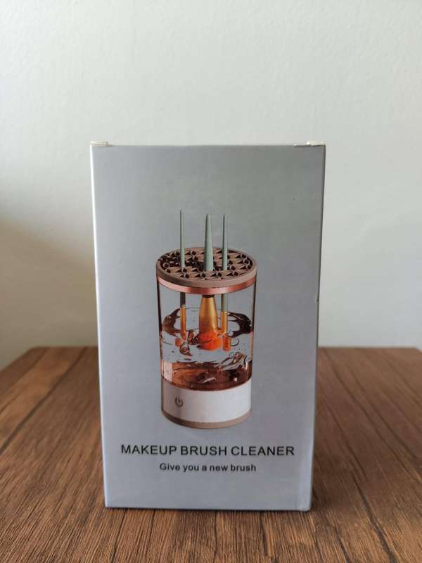 USB-Powered Makeup Brush Cleaner