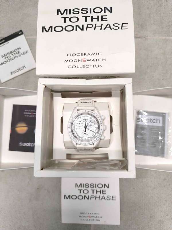 Omega x Swatch Moonswatch 2024