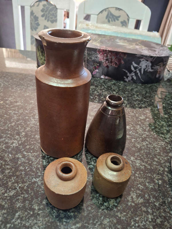 Stoneware / Inkwells