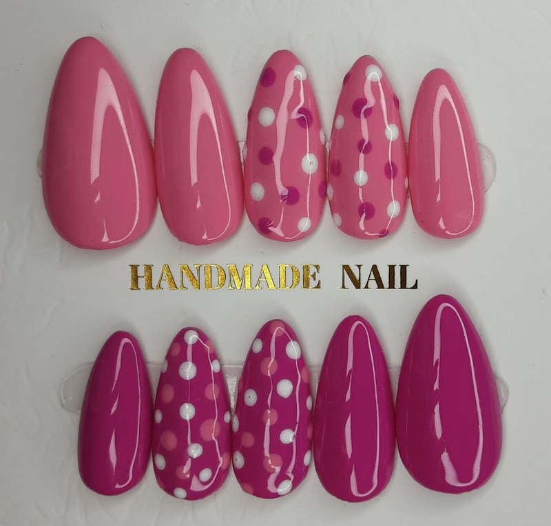 Press on nails