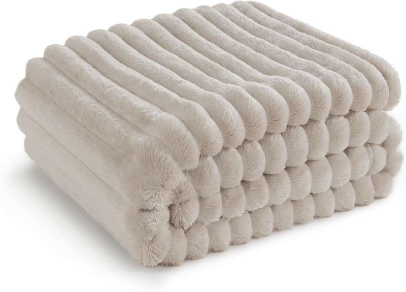 Fluffy Ribbed Fleece Throw Blanket, 180cm x 150cm