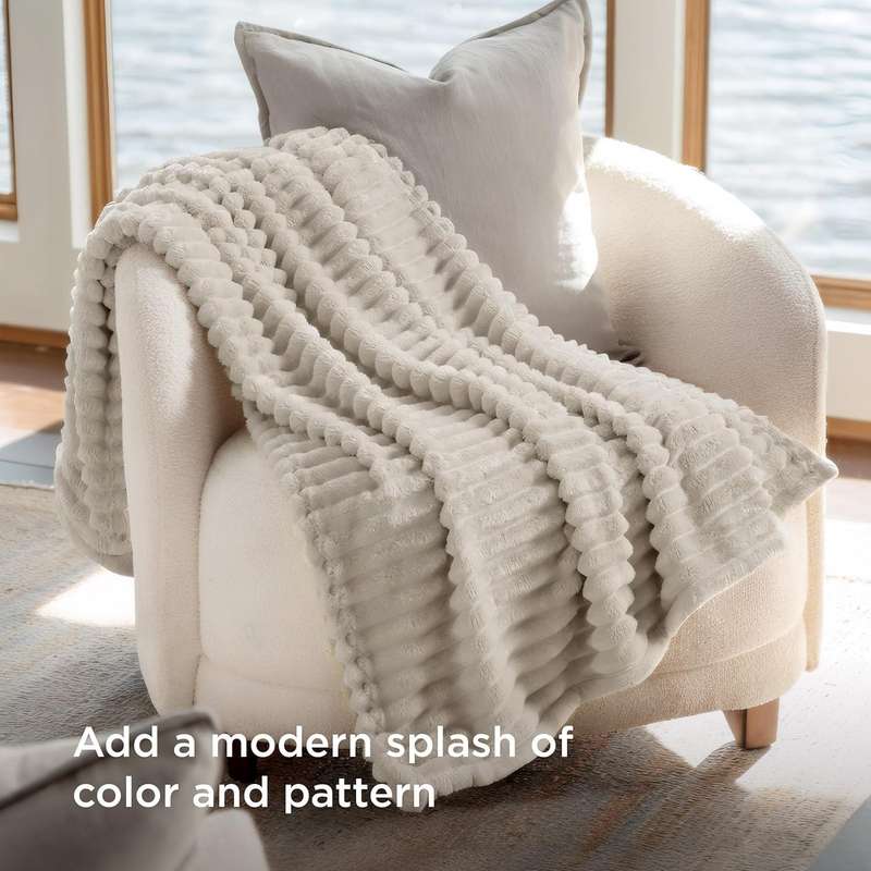 Fluffy Ribbed Fleece Throw Blanket, 180cm x 150cm