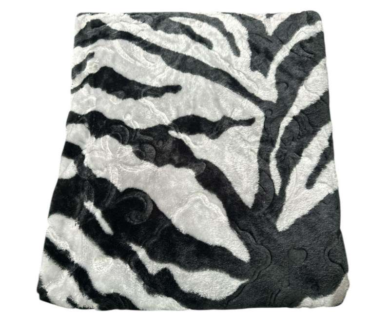 Winter Queen Size Blanket, Cozy, Warm, Fluffy, 200cm by 230cm, Design 1