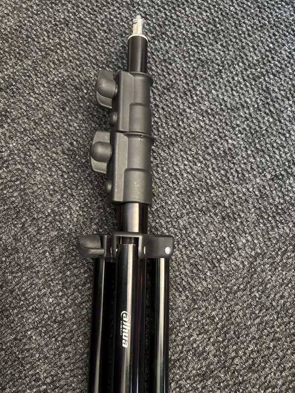 DAHUA Technologies Tripod