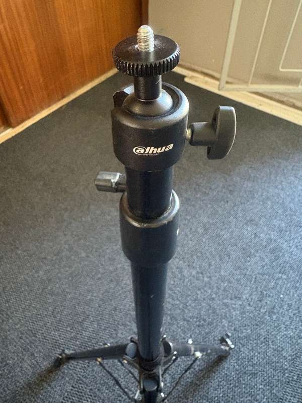 DAHUA Technologies Tripod
