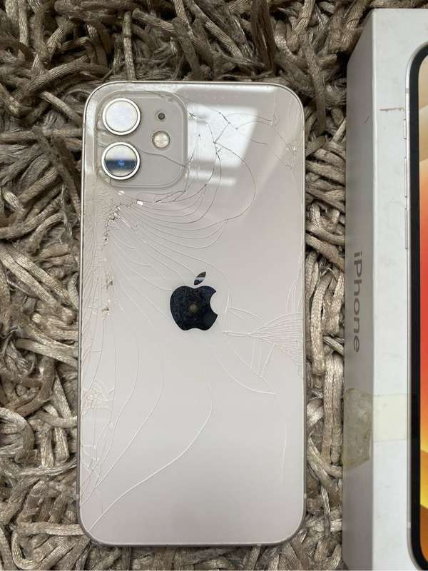 iPhone 12 64GB