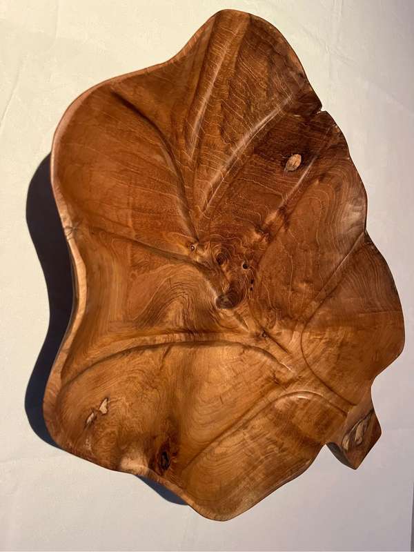 Teak Vine Leaf Bowl Medium