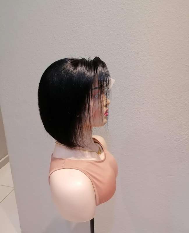 "8" inches 13x4 Lace Front Bob Wig Colour black